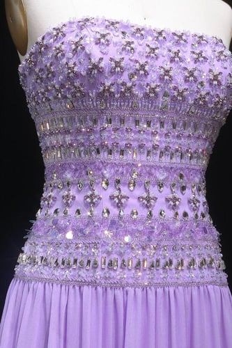 612 - فستان سهره شك يدوي بنفسجي بدون اكمام