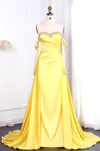 RC11 - فستان اصفر مع كريستالات و غفازات