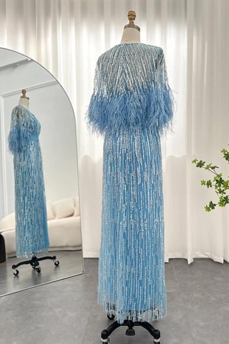 RC88 - قفطان ازرق قطعتين مع ريش