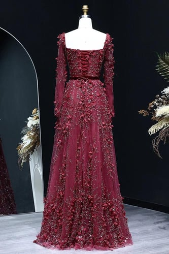 RC05 - فستان كم طويل مزين بزهور ثلاثية الابعاد عنا...