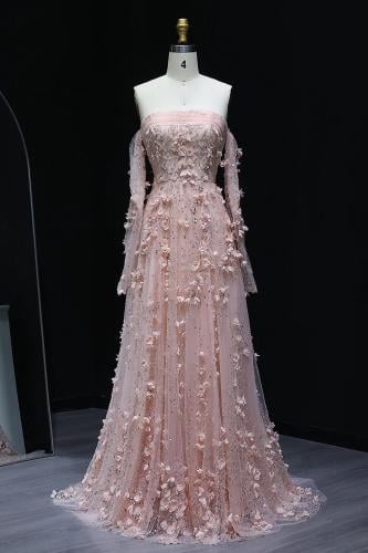 RC230 - فستان مزين بزهور ثلاثية الابعاد وردي