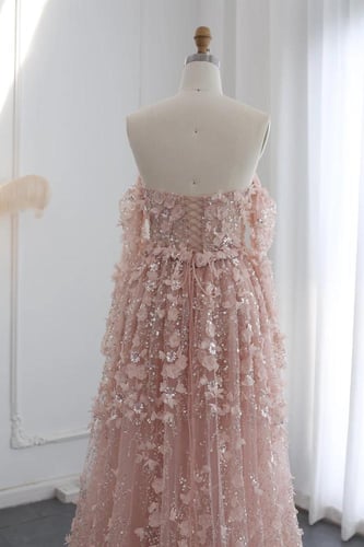 RC04 - فستان سهره مزين بزهور ثلاثية الابعاد