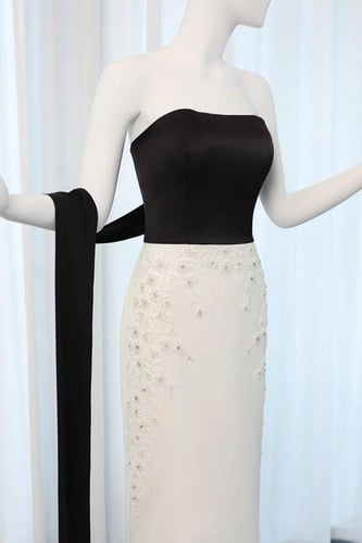 RC130 - فستان ميدي اسود و ابيض