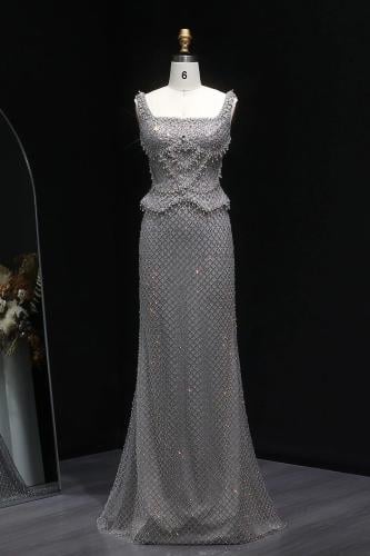 634 -فستان فاخر بتفاصيل كريستالية راقية