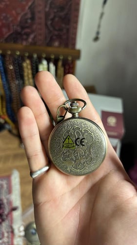 ساعه رومانيه كلاسيك