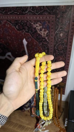 بكلايت بلون الكهرمان بكركوشه