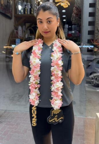 عقد تخرج بالإسم الأكثر مبيعا