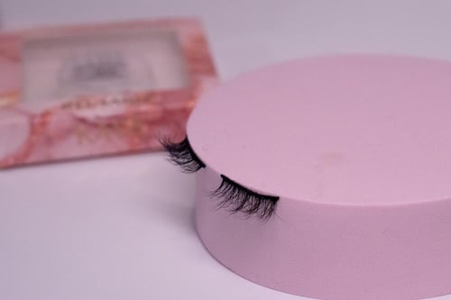 رموش المنك الطبيعي M14