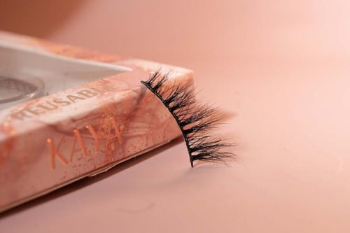 رموش المنك الطبيعي M3