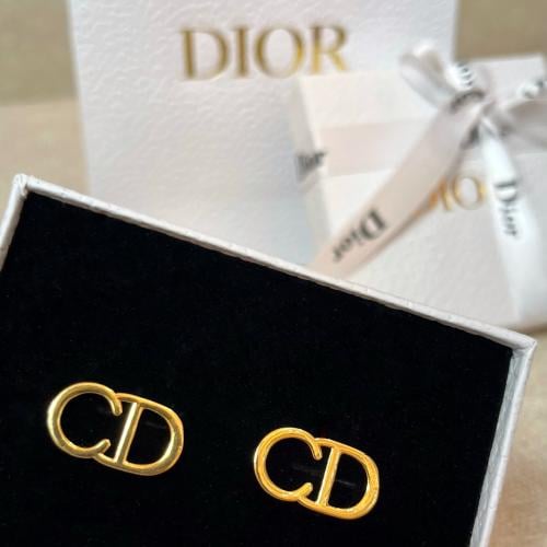 حلق ديور ناعم