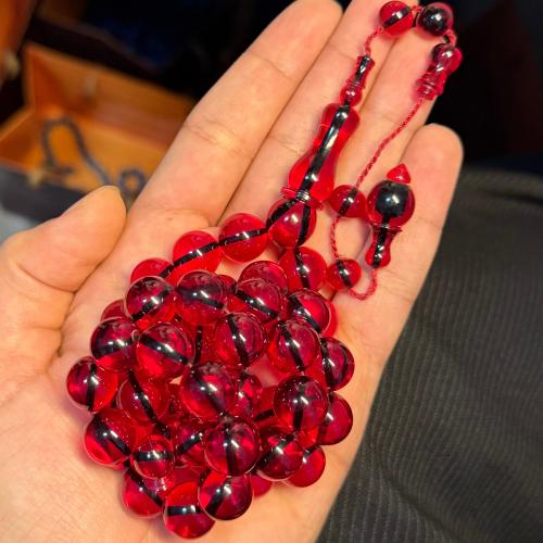 اكوامارين عنابي