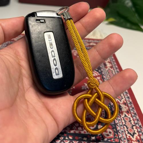 تعليقة سيارة طربزونة كركمي .