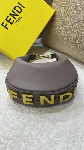 FENDI 9