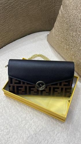 FENDI 14