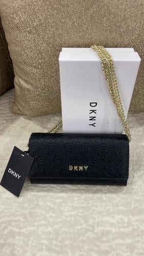 شنطة DKNY 1