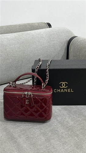 CHANEL 220