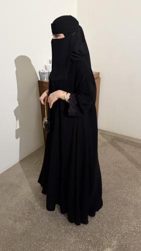 نجلاء