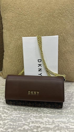 DKNY 60