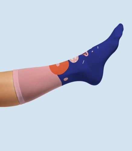 Kosma | كوزما – شراب طويل بتطريز للكواكب