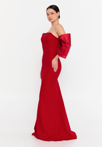 فستان سهرة أحمر