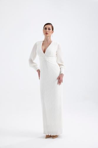 فستان سهرة شيفون مطرز بالأحجار وفتحة رقبة على شكل...