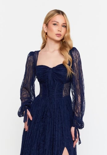 فستان سهرة أكتاف طويلة