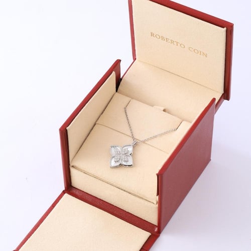 عقد ذهب عيار 18