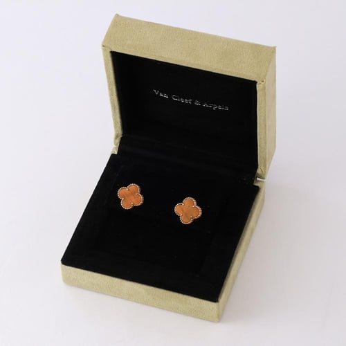 حلق ذهب عيار 18