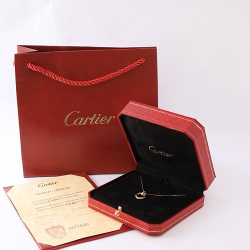 عقد ذهب عيار 18