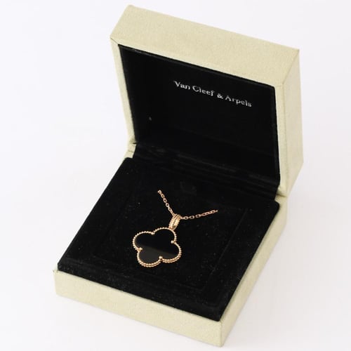 عقد ذهب عيار 18