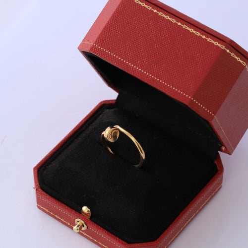 خاتم ذهب عيار 18