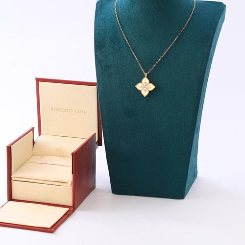 عقد ذهب عيار 18