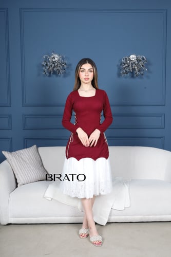 فستان عودي باربي بدانتيل منفوش