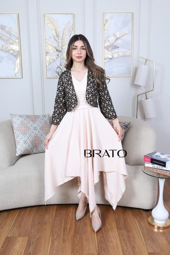 فستان بجاكيت مطرز بيج مع اسود