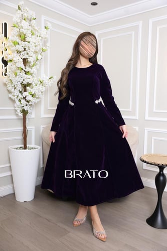 فستان مخمل بنفسجي ميدي بخصر