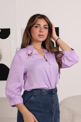 بلوزة رسميه للدوامات بقصة ناعمة ومريحة