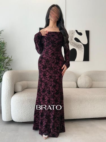 فستان مخمل بنفسجي بنقوش بزهور