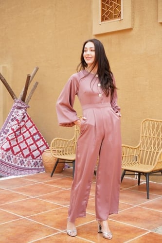 جلابيه نسائي لحمي