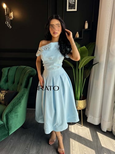 فستان أميرة الأوركيد الكريستالي يربط بين نعومة الز...