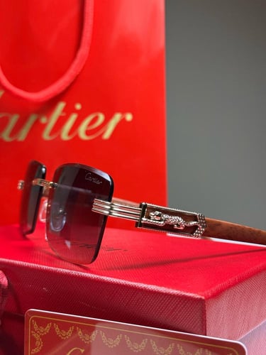 هدية نسائية نظارة وسوارة وخاتم كارتير