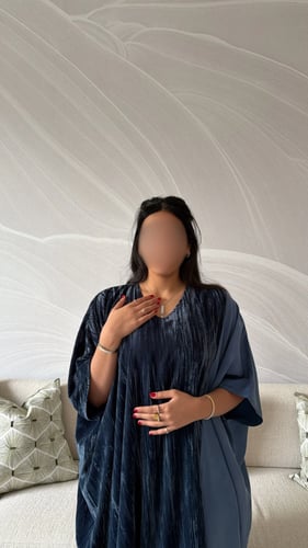 جلابية قماش مخمل مكسر مع حرير مغسول(Free size)