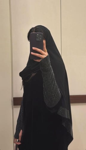 عباية باكمام لماع