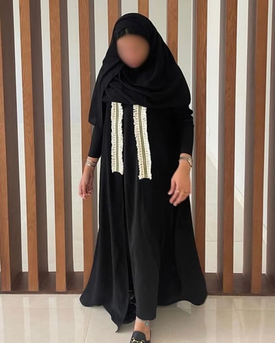 عباية اسود قماش كريب