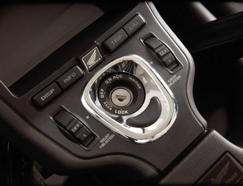 KEY ACCENT W/ RUBBER 2006 كروم فتحة المفتاح من شرك...