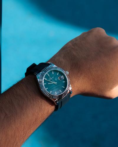 ساعة رجالية بسير ربل باللون