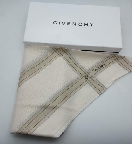 شماغ لون المميز