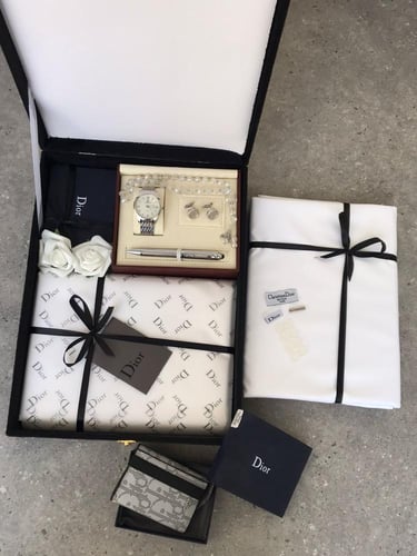 بوكس رجالي مع اسم