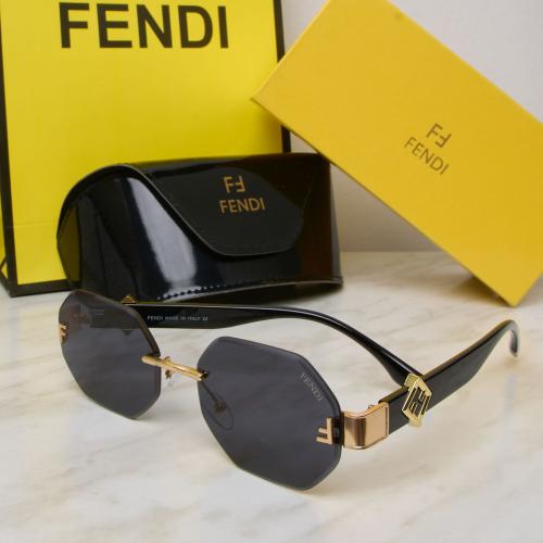 نظارة انيقه