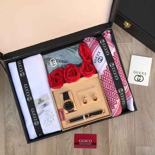 قماشين وشماغ وسبحه ومبخره