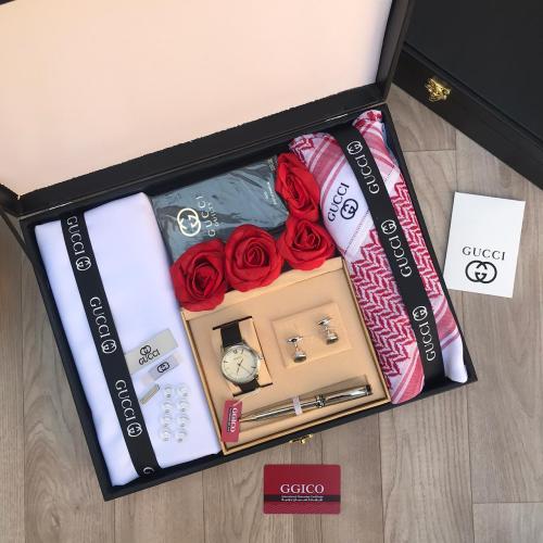 قماشين وشماغ وسبحه ومبخره